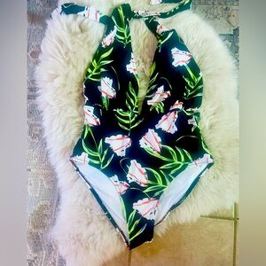 Cupshe pinup style swimsuit